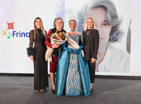 Homenagem à Ana Maria Zambonatto Pezzin